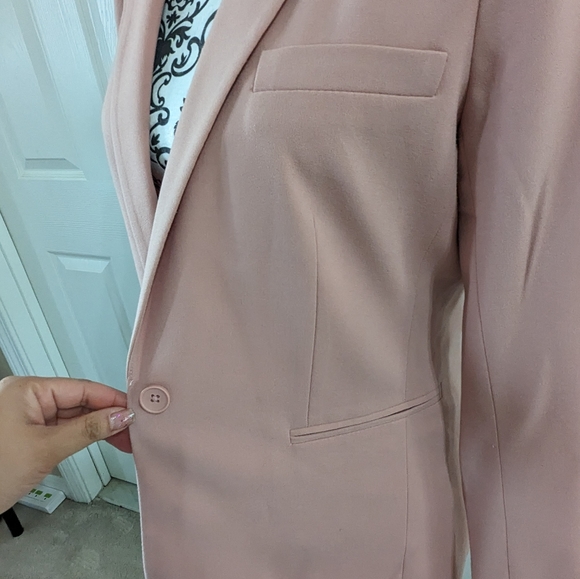 Banana Republic Rose Pink 4P blazer - Picture 7 of 11